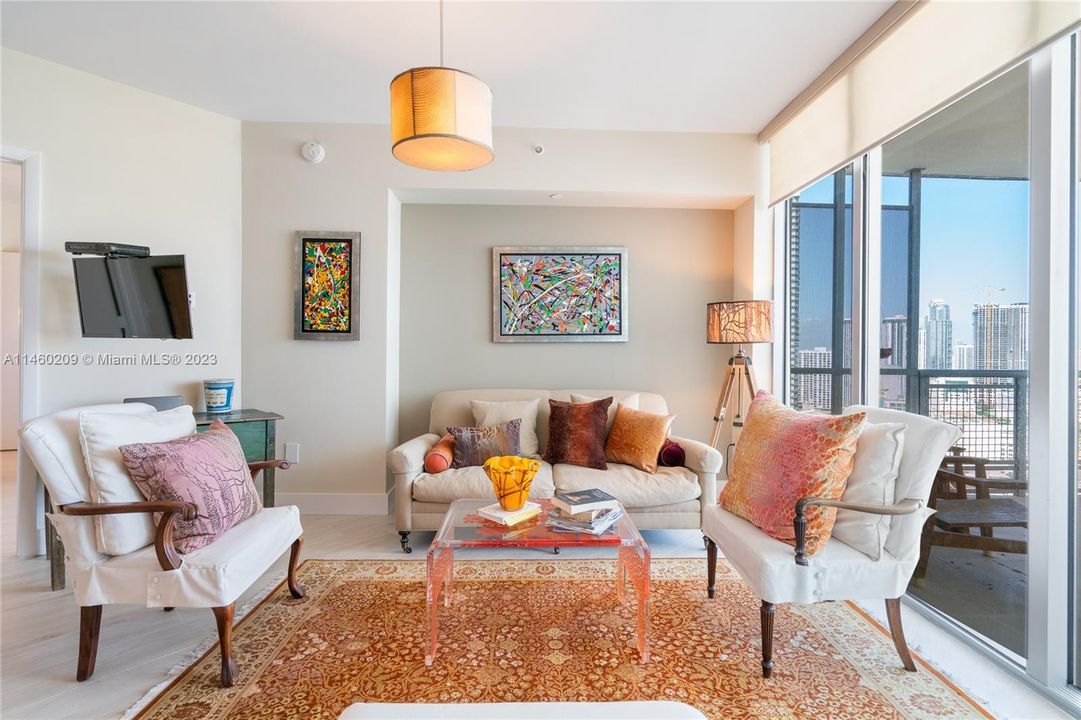 Recently Rented: $3,750 (2 beds, 2 baths, 1075 Square Feet)