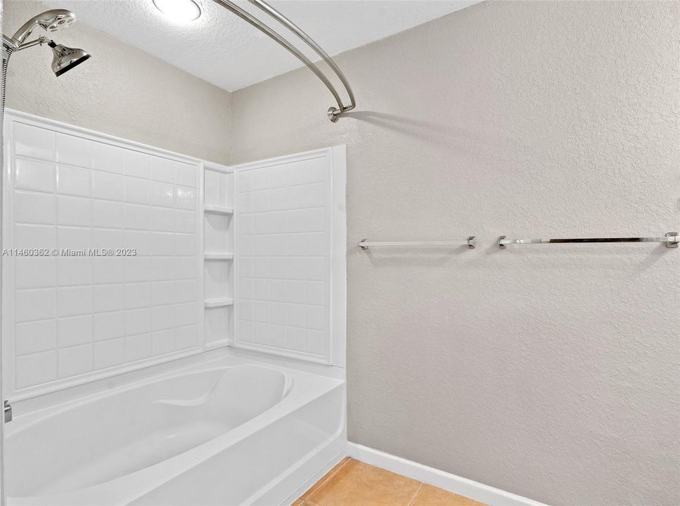 Недавно продано: $249,900 (3 спален, 2 ванн, 1584 Квадратных фут)