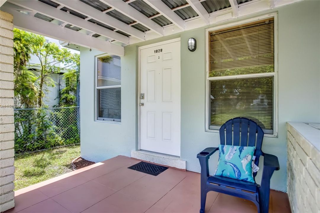 最近售出: $485,000 (0 贝兹, 0 浴室, 886 平方英尺)