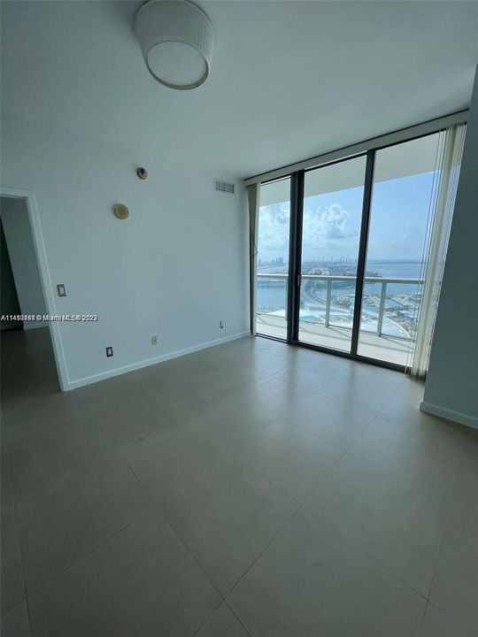 Recently Rented: $4,150 (2 beds, 2 baths, 1198 Square Feet)