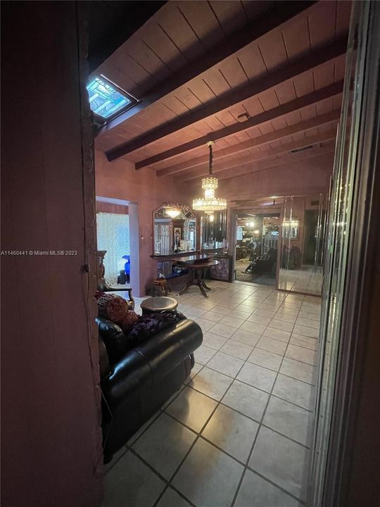 Recently Sold: $750,000 (3 beds, 2 baths, 2356 Square Feet)