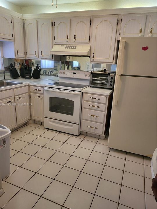 最近售出: $168,000 (2 贝兹, 2 浴室, 1170 平方英尺)