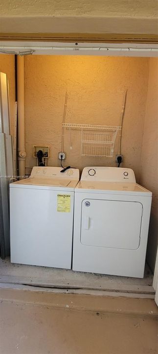 Recently Rented: $1,800 (1 beds, 1 baths, 713 Square Feet)