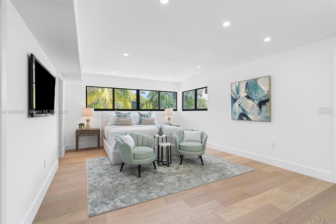 Recently Sold: $3,250,000 (5 beds, 3 baths, 2761 Square Feet)