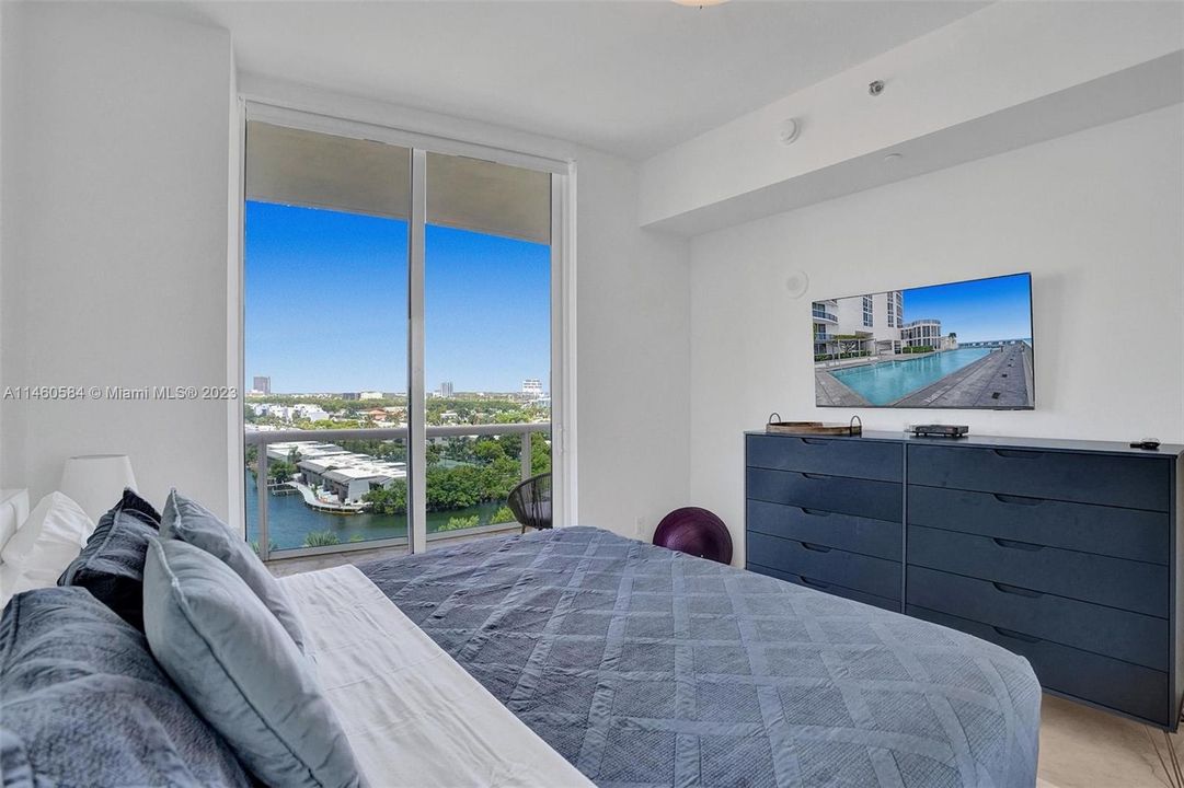 Recently Rented: $7,500 (2 beds, 2 baths, 1435 Square Feet)