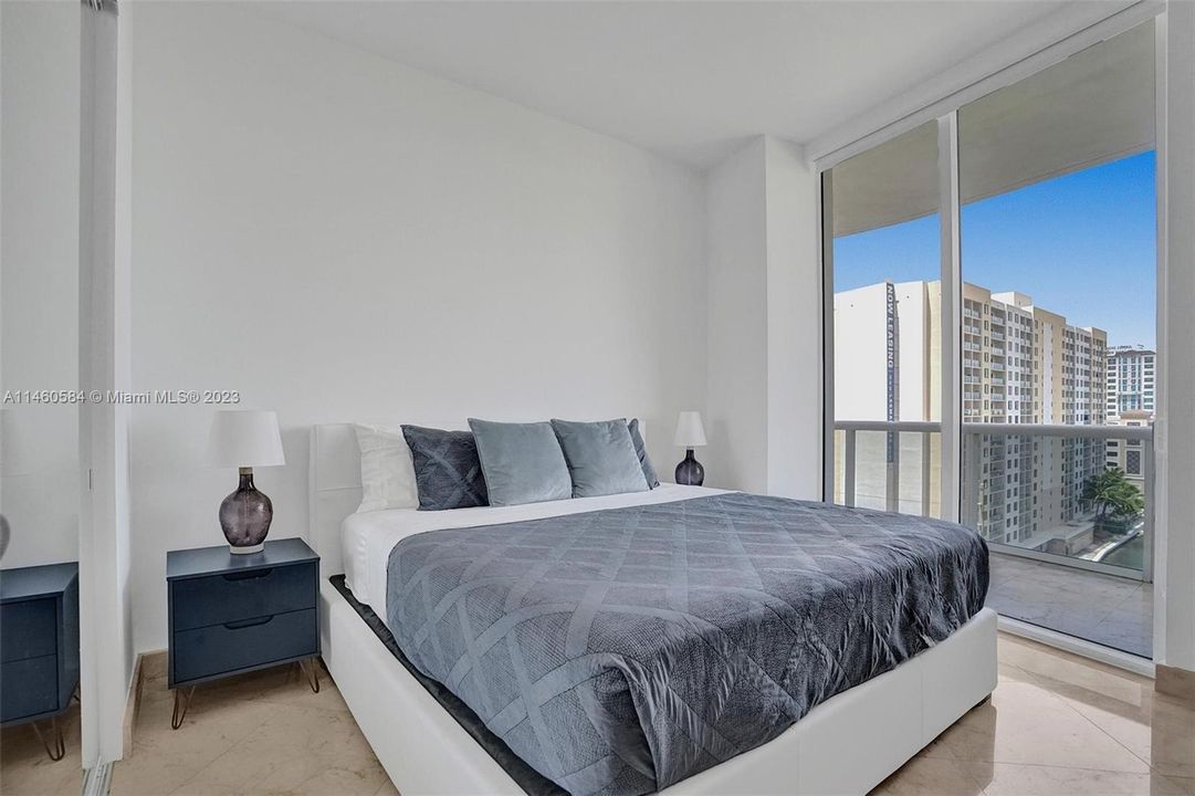 Recently Rented: $7,500 (2 beds, 2 baths, 1435 Square Feet)