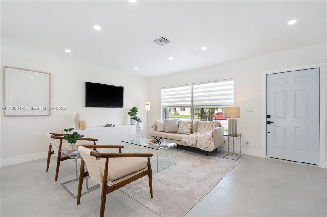 Vendido Recientemente: $749,900 (3 camas, 2 baños, 1448 Pies cuadrados)