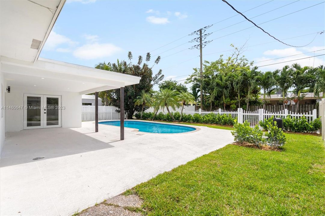 Vendido Recientemente: $749,900 (3 camas, 2 baños, 1448 Pies cuadrados)