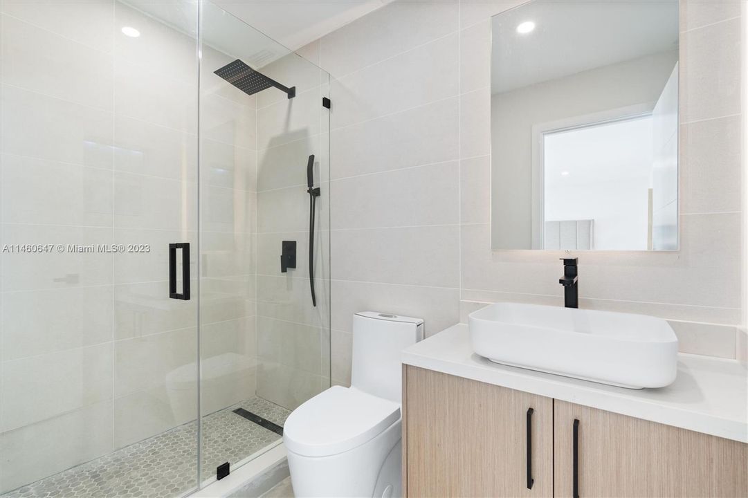 Vendido Recientemente: $749,900 (3 camas, 2 baños, 1448 Pies cuadrados)