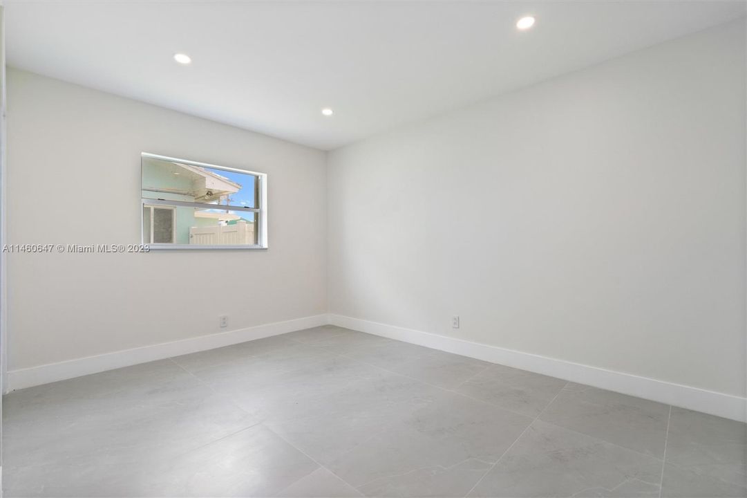 Vendido Recientemente: $749,900 (3 camas, 2 baños, 1448 Pies cuadrados)