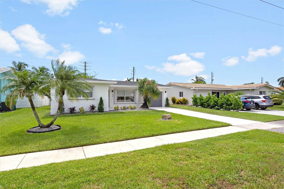 Vendido Recientemente: $749,900 (3 camas, 2 baños, 1448 Pies cuadrados)