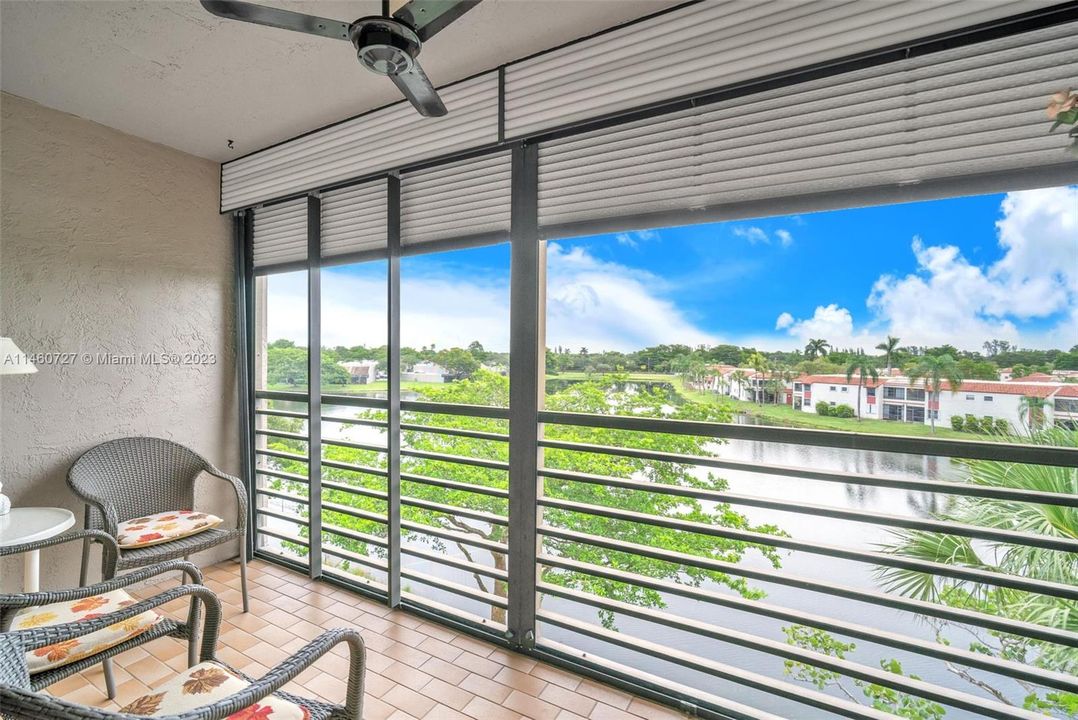 Vendido Recientemente: $225,000 (2 camas, 2 baños, 1021 Pies cuadrados)