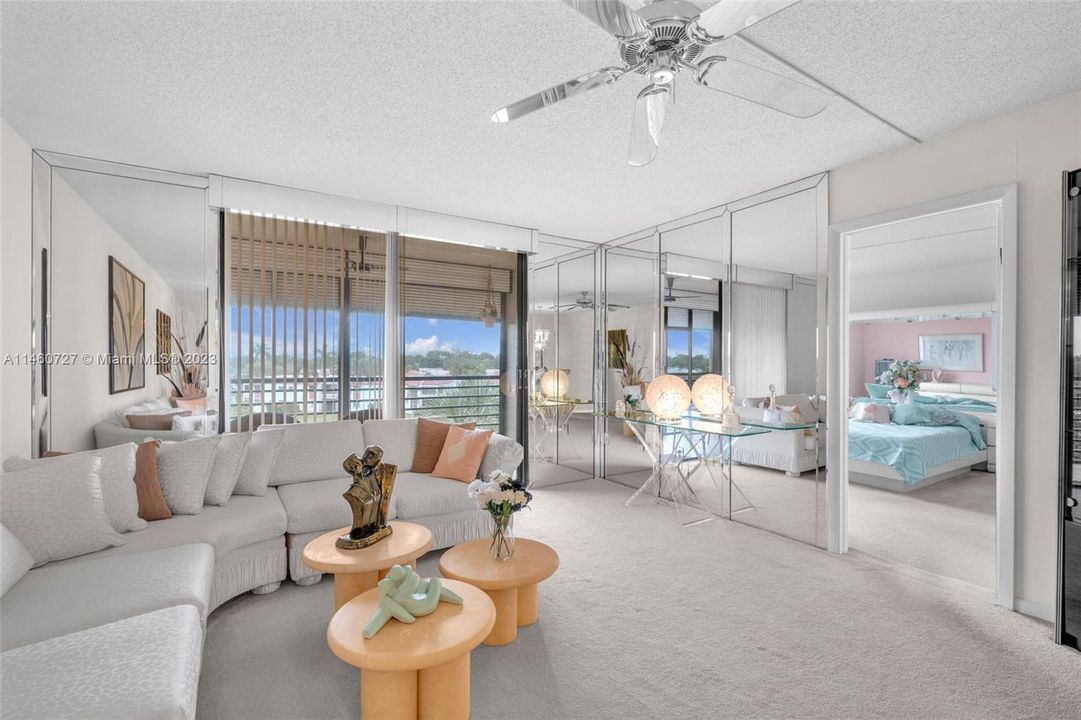 Vendido Recientemente: $225,000 (2 camas, 2 baños, 1021 Pies cuadrados)