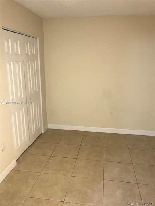 Recently Rented: $2,200 (2 beds, 1 baths, 828 Square Feet)