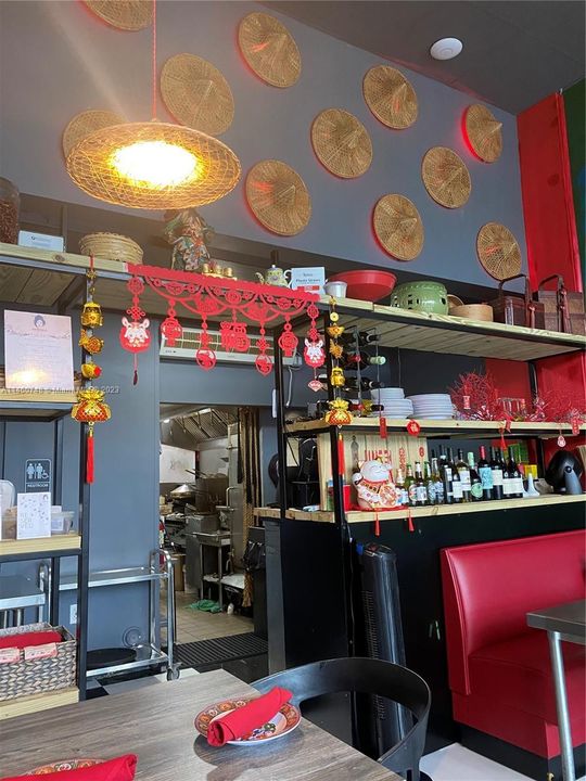 最近售出: $199,000 (0 贝兹, 0 浴室, 0 平方英尺)