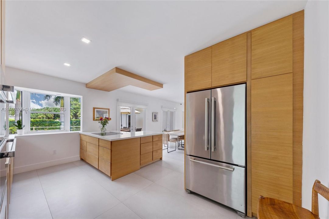 Недавно продано: $1,799,000 (3 спален, 3 ванн, 2153 Квадратных фут)