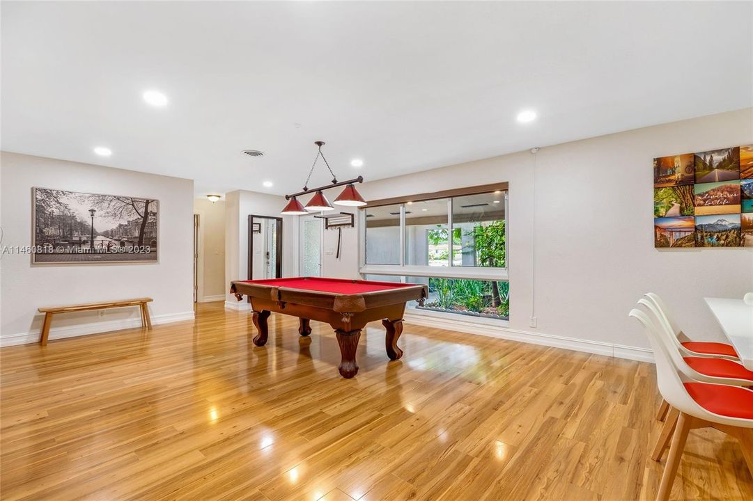 For Rent: $8,000 (4 beds, 2 baths, 2353 Square Feet)