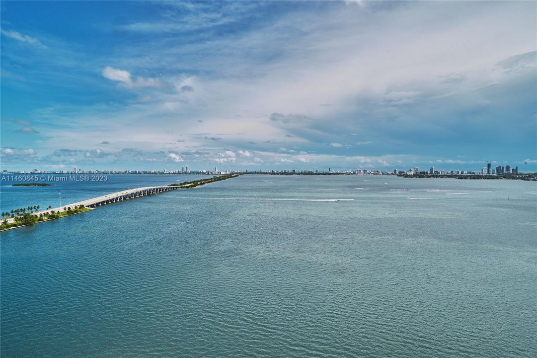 Vendido Recientemente: $1,990,000 (3 camas, 3 baños, 1634 Pies cuadrados)