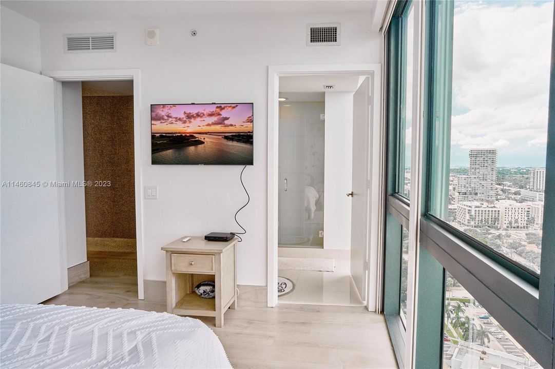 Vendido Recientemente: $1,990,000 (3 camas, 3 baños, 1634 Pies cuadrados)