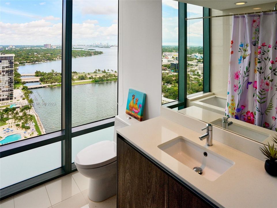 Vendido Recientemente: $1,990,000 (3 camas, 3 baños, 1634 Pies cuadrados)