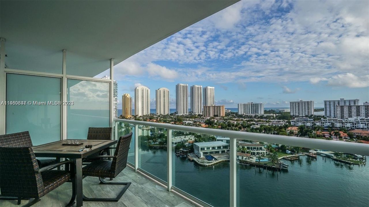 最近租的: $5,799 (3 贝兹, 2 浴室, 1705 平方英尺)