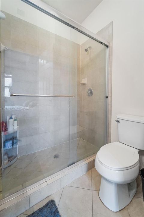 Recently Sold: $315,000 (2 beds, 2 baths, 1224 Square Feet)