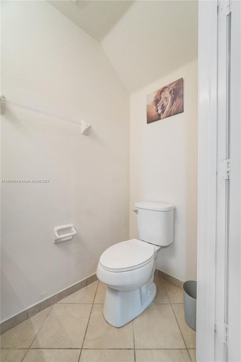 Recently Sold: $315,000 (2 beds, 2 baths, 1224 Square Feet)