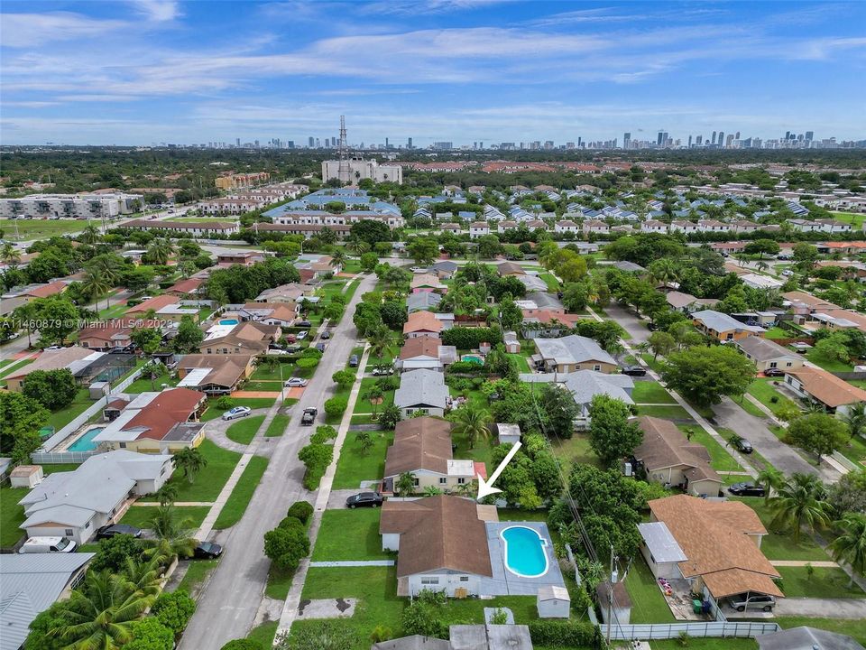 Vendido Recientemente: $529,000 (3 camas, 2 baños, 1309 Pies cuadrados)