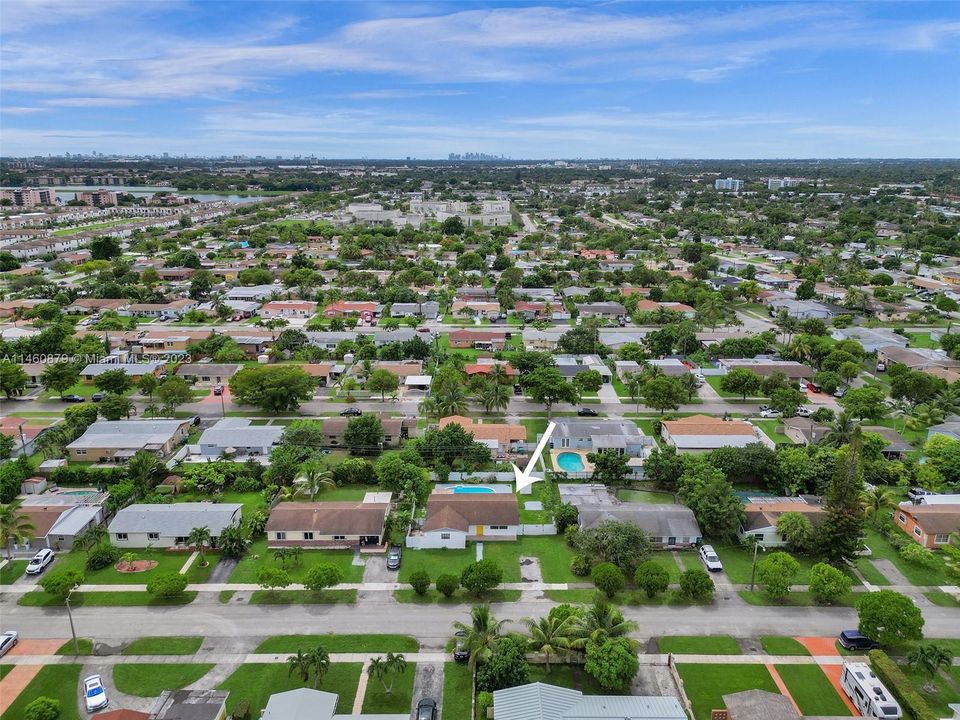 Vendido Recientemente: $529,000 (3 camas, 2 baños, 1309 Pies cuadrados)