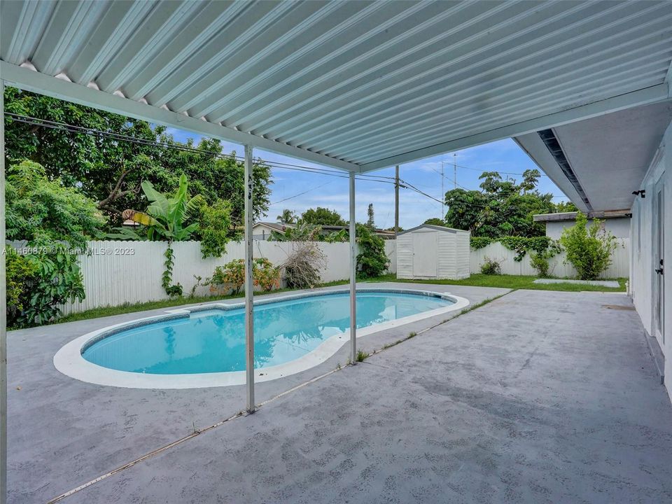 Vendido Recientemente: $529,000 (3 camas, 2 baños, 1309 Pies cuadrados)