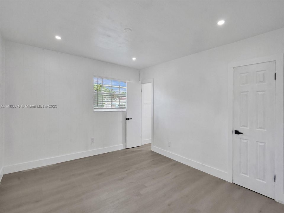 Vendido Recientemente: $529,000 (3 camas, 2 baños, 1309 Pies cuadrados)