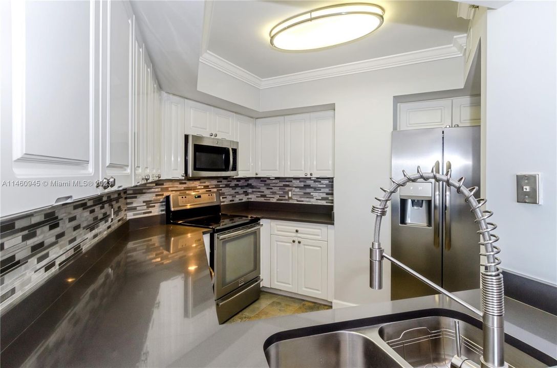 最近租的: $4,900 (2 贝兹, 2 浴室, 1270 平方英尺)