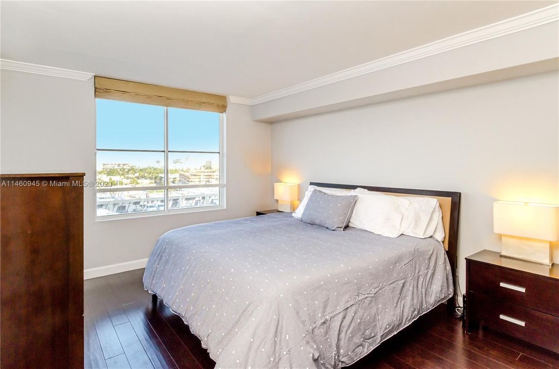 最近租的: $4,900 (2 贝兹, 2 浴室, 1270 平方英尺)