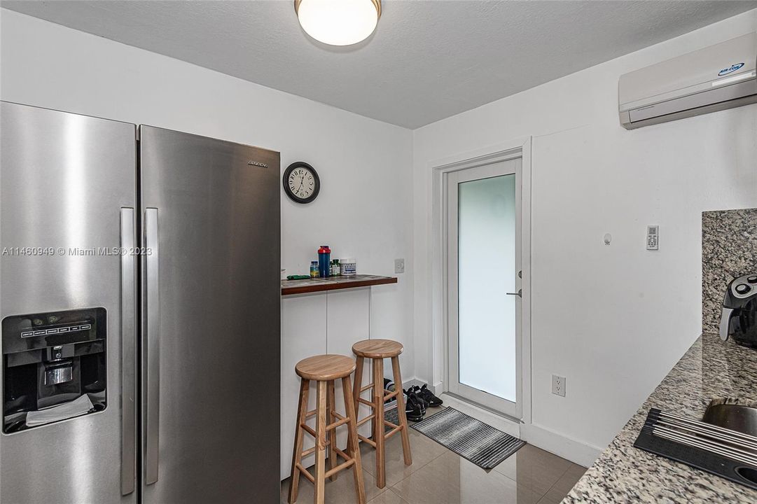 Vendido Recientemente: $569,000 (3 camas, 2 baños, 1444 Pies cuadrados)