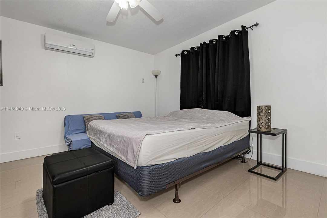 Vendido Recientemente: $569,000 (3 camas, 2 baños, 1444 Pies cuadrados)