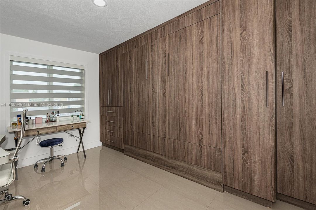 Vendido Recientemente: $569,000 (3 camas, 2 baños, 1444 Pies cuadrados)