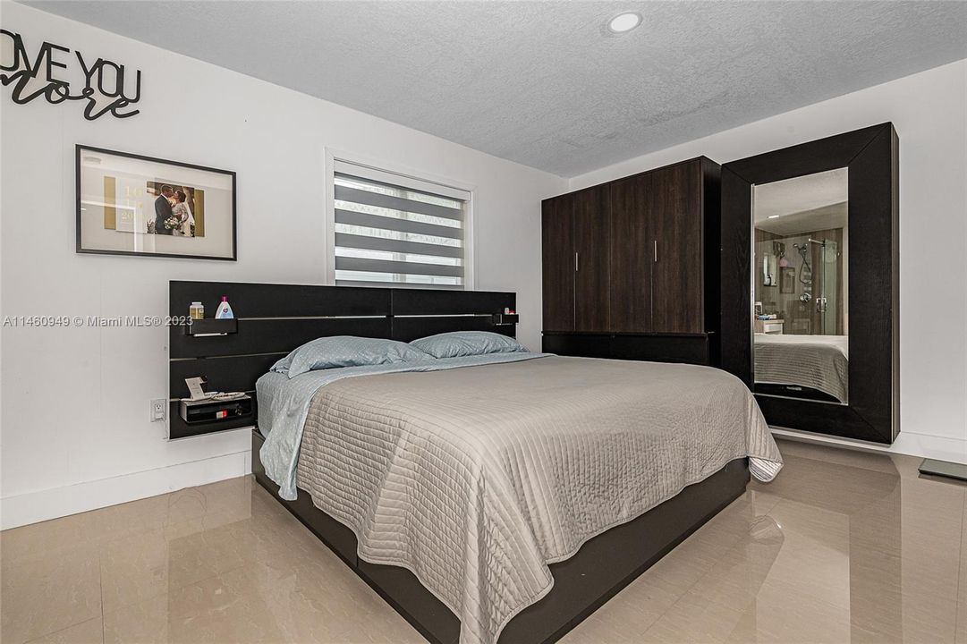 Vendido Recientemente: $569,000 (3 camas, 2 baños, 1444 Pies cuadrados)