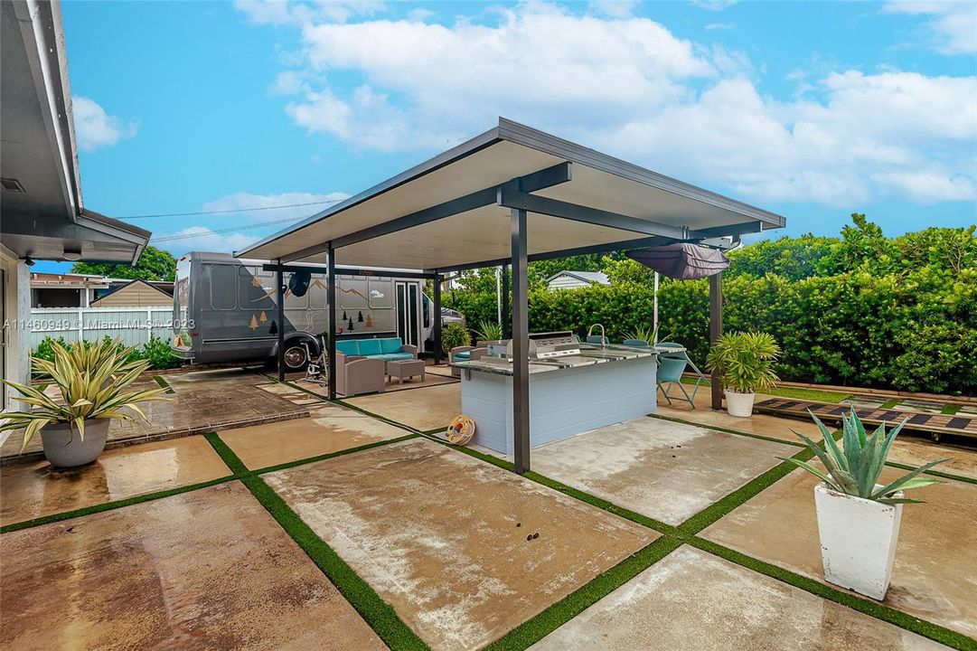 Vendido Recientemente: $569,000 (3 camas, 2 baños, 1444 Pies cuadrados)