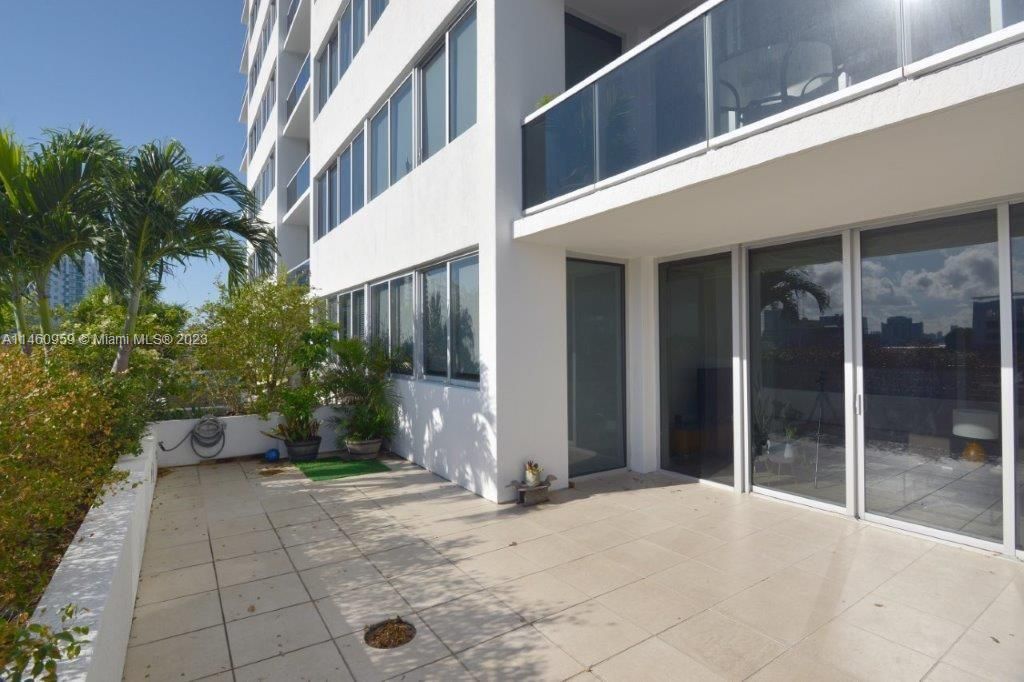 Recently Rented: $4,990 (3 beds, 2 baths, 1771 Square Feet)