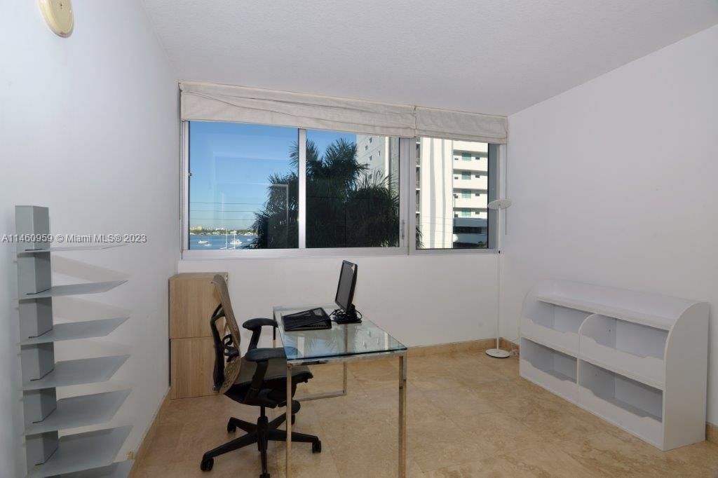 Recently Rented: $4,990 (3 beds, 2 baths, 1771 Square Feet)