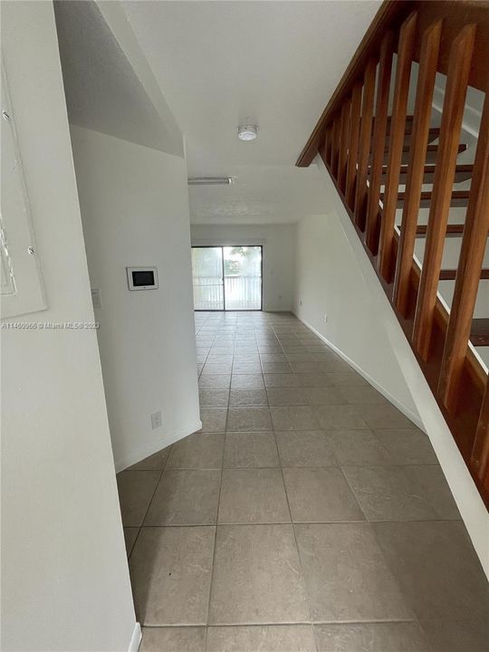 Recently Rented: $1,980 (2 beds, 2 baths, 1032 Square Feet)