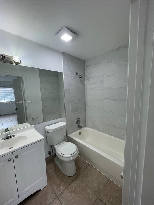 Recently Rented: $1,980 (2 beds, 2 baths, 1032 Square Feet)