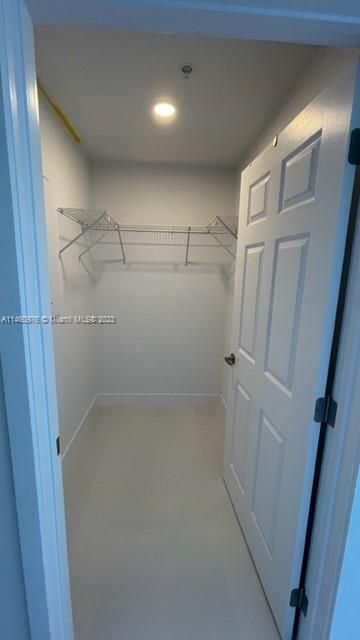 Closet Principal Room