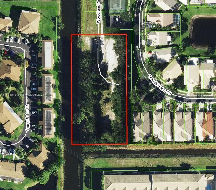 Vendido Recientemente: $370,000 (1.29 acres)