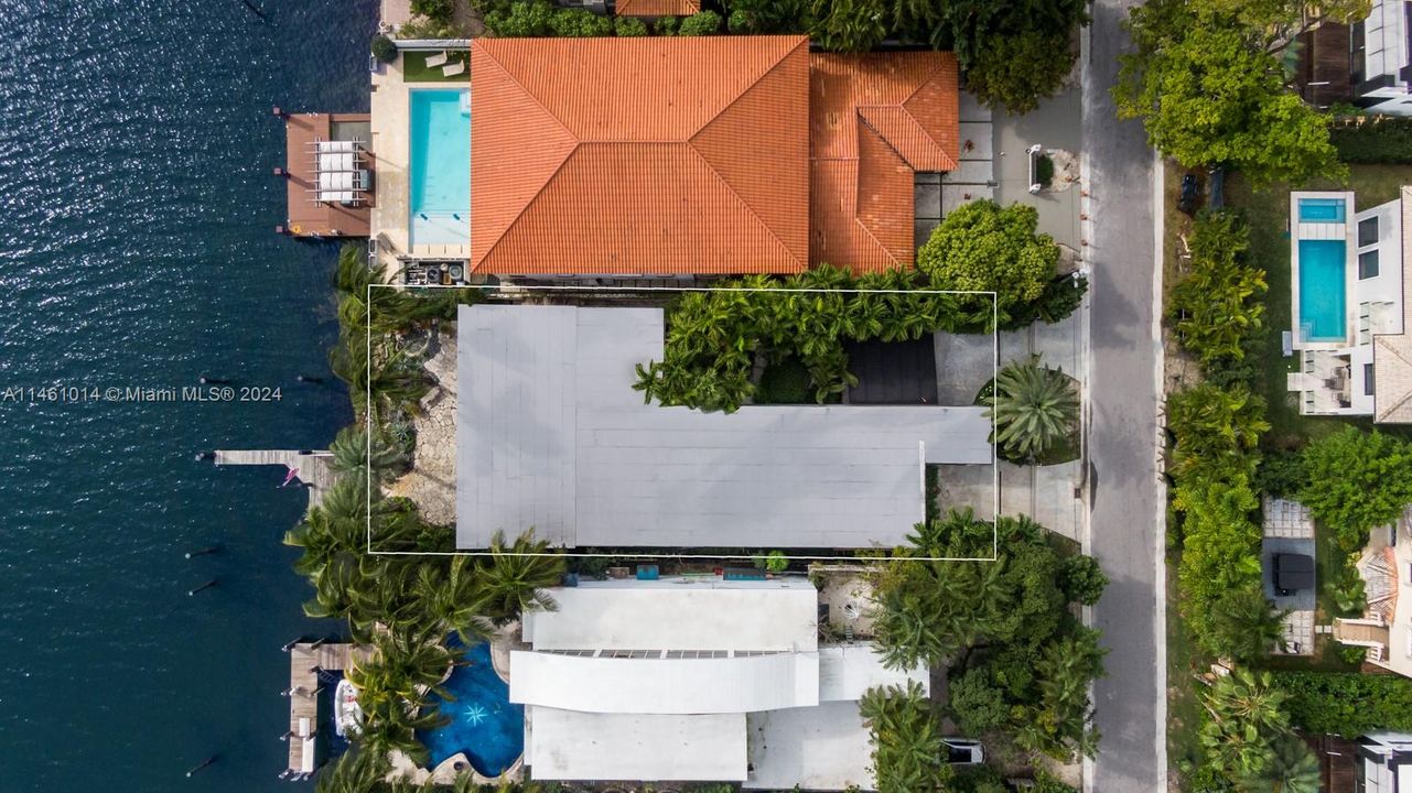 Недавно продано: $6,899,000 (4 спален, 2 ванн, 3086 Квадратных фут)