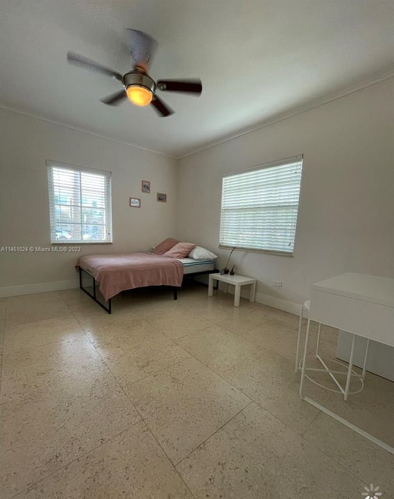 Recently Rented: $3,400 (2 beds, 2 baths, 1074 Square Feet)
