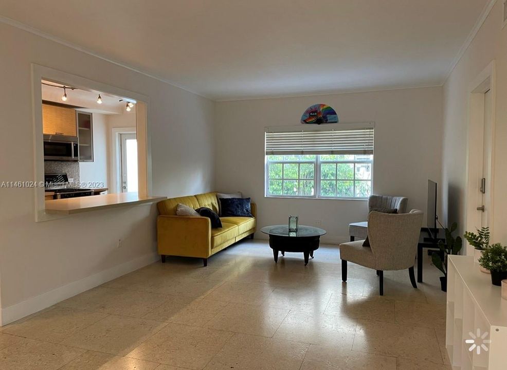 Recently Rented: $3,400 (2 beds, 2 baths, 1074 Square Feet)