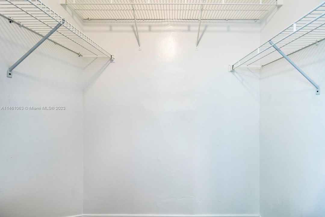 Recently Rented: $1,795 (1 beds, 1 baths, 900 Square Feet)