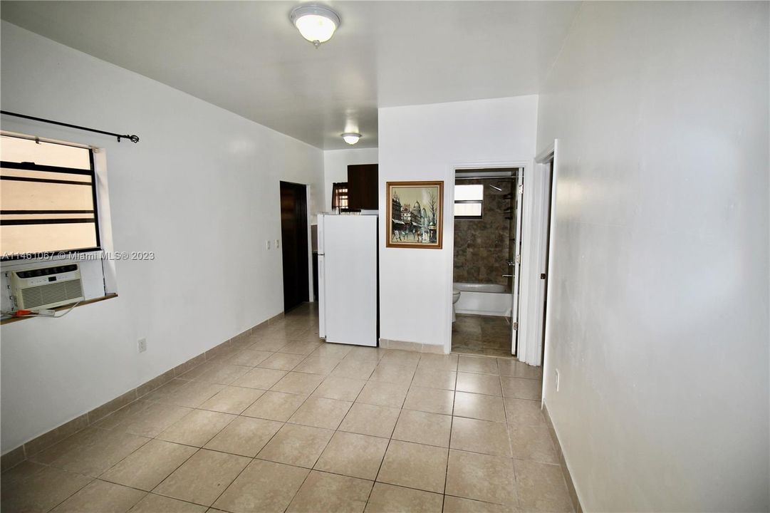 Recently Rented: $1,850 (1 beds, 1 baths, 1434 Square Feet)