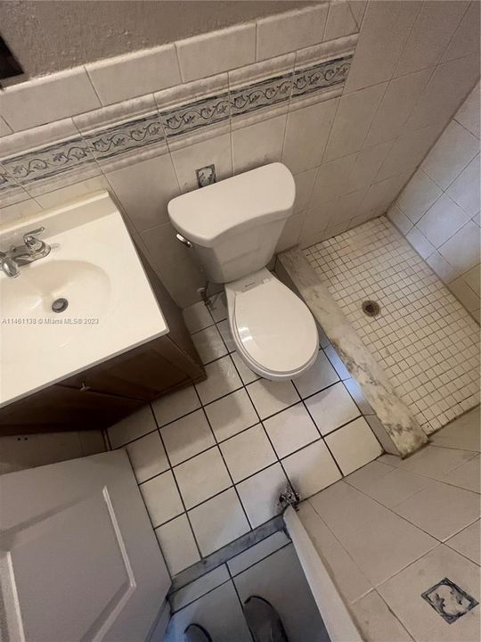 Vendido Recientemente: $494,900 (4 camas, 2 baños, 1748 Pies cuadrados)